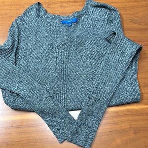 Women’s APT. 9 V-Neck Sweater